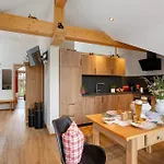 Neubau - Freundliche Bergblick Apartment *